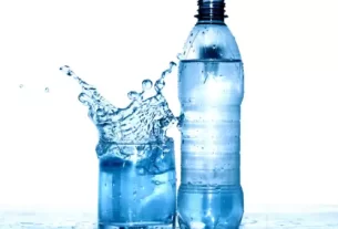 How much water should you drink daily? No, it's NOT 2 litres